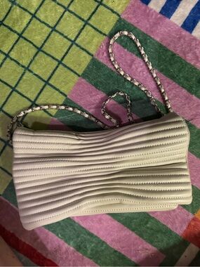 Cream Quilted Chain-Strap Shoulder Bag